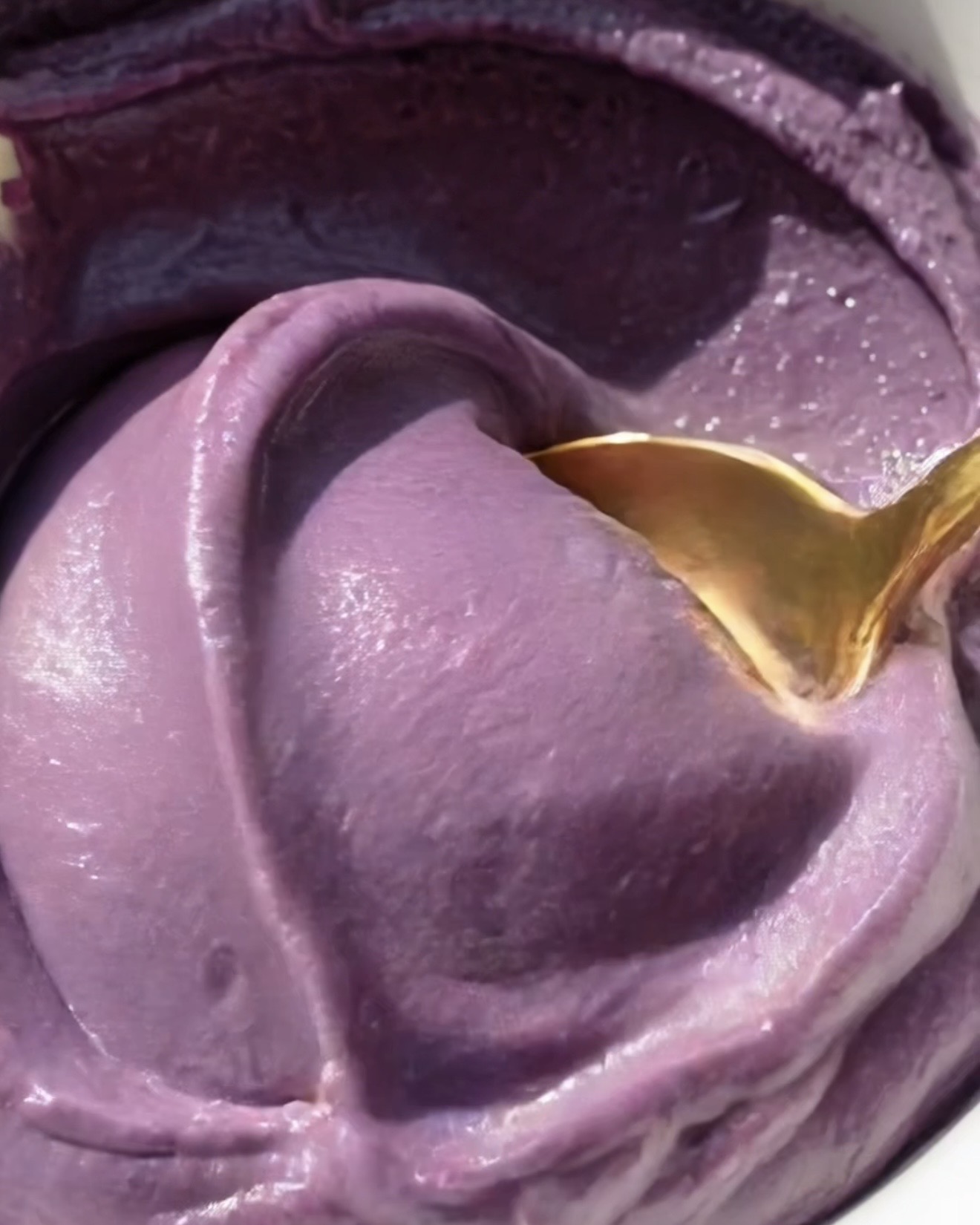 La migliore ricetta di toast Ube e mango – Ube halaya appena cucinata: marmellata di patata viola densa e lucida fatta con vero polvere di ube | Ube Nolia